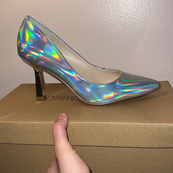Steve Madden iridescent heels - Picture 3 of 5